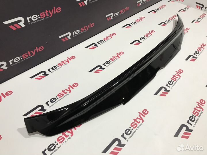 Спойлер Под стекло LX570 с16г Wald Черный