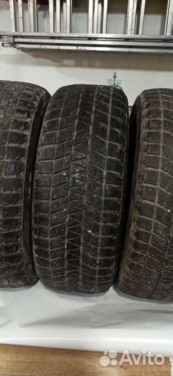 Bridgestone Blizzak DM-V1 255/55 R20 R