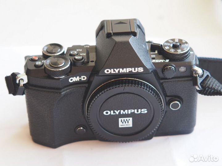Olympus OM-D E-M5 mark II (как новый)