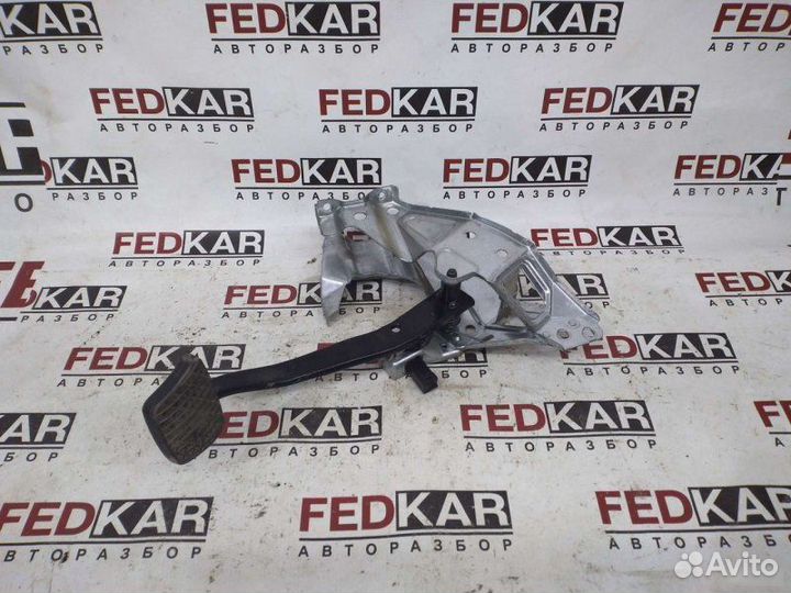 Педаль тормоза Opel Astra H Z18XER 2007