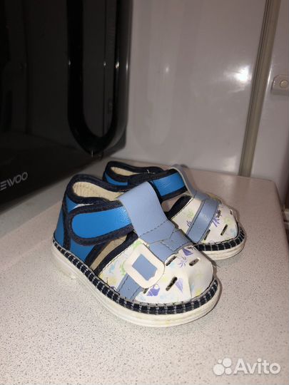 Сандали детские