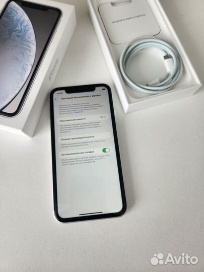 iPhone Xr, 64 ГБ