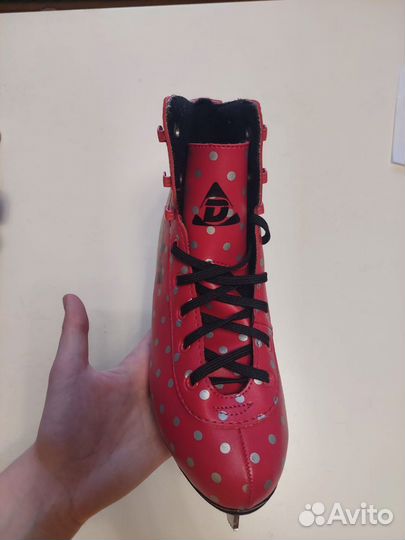 Коньки фигурные 33 р. новые