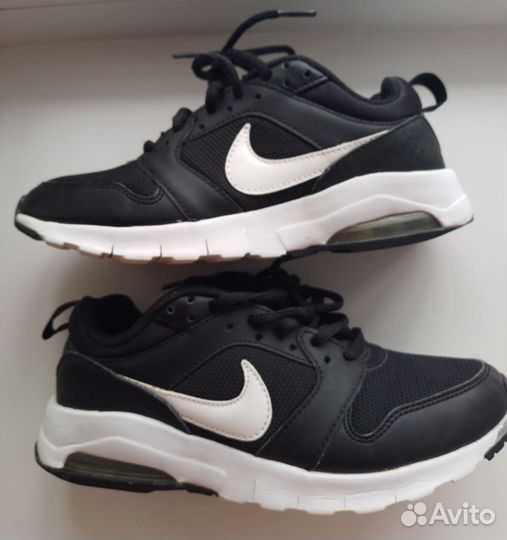 Кроссовки Nike 36,5 (Б/у.)