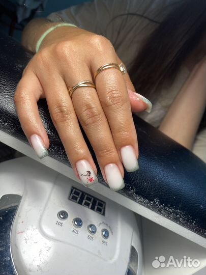 Маникюр наращивание