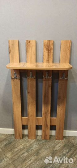 Вешалка в прихожую