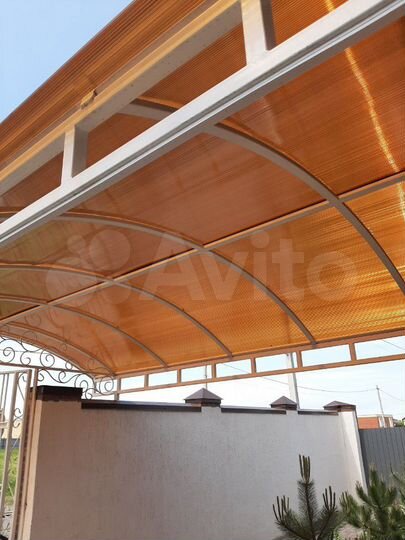 Дом 247 м² на участке 8 сот.