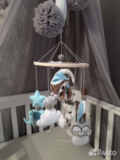 Музыкальный мобиль на кроватку из фетра