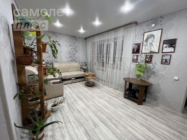 4-к. квартира, 68 м², 1/2 эт.