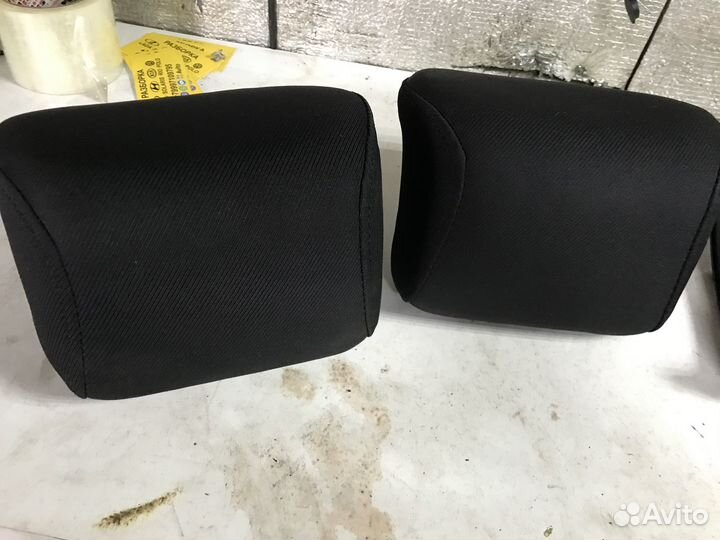 Задние подголовники KIA Rio 3