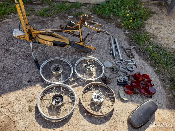 Запчасти на мопед СССР