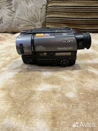 Продам видеокамеру Sony