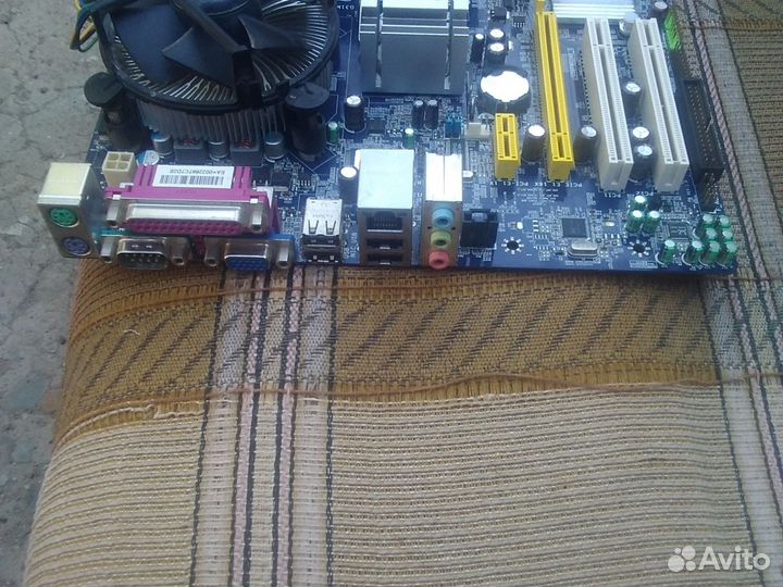 Материнская плата 775 ddr2