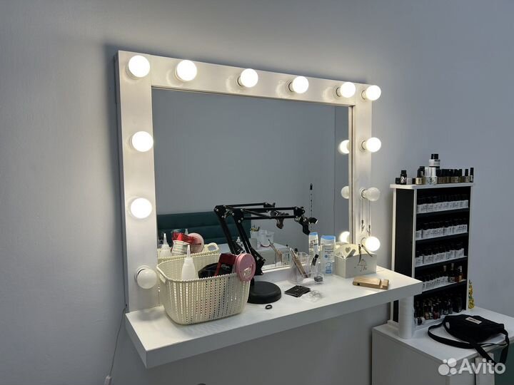 Гримерное зеркало со столом бу