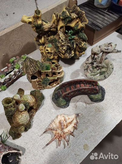 Фигурки для аквариума