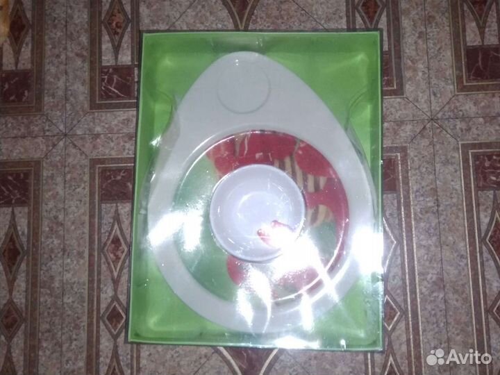 Тарелка и чашка под соус новая