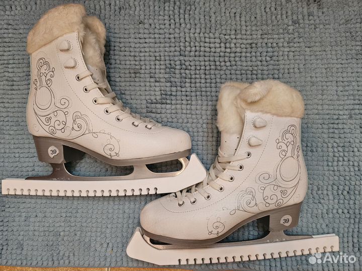 Коньки женские новые 39 утеплённые