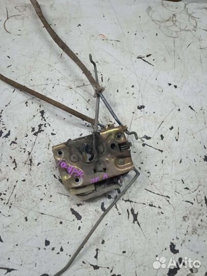 Замок двери правый задний Ford Taurus 1 Форд Тауру