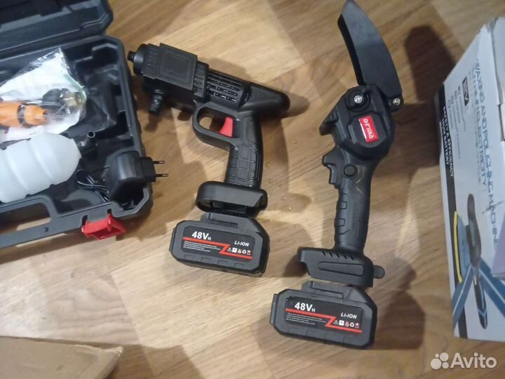 Аккумуляторная автомойка Modengo/ пила