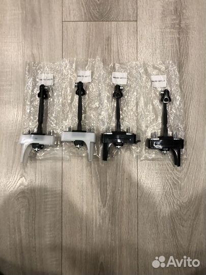 Ограничитель двери Тойота Ландкруизер 200