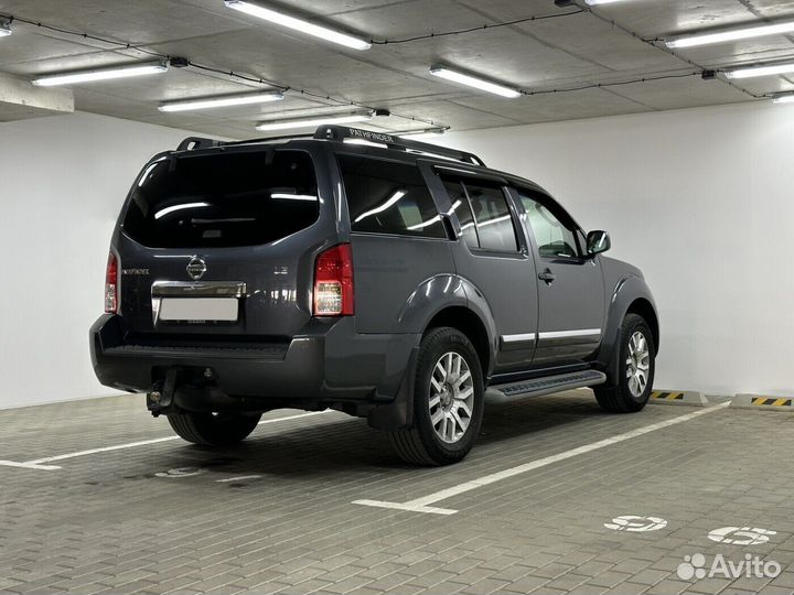 Nissan Pathfinder 2.5 AT, 2010, 178 952 км