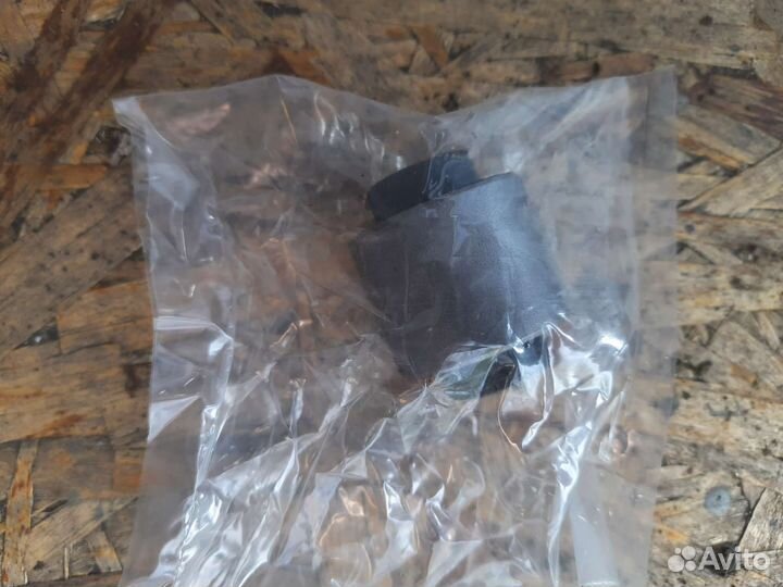 Сайлентблок подвески Mitsubishi Carisma