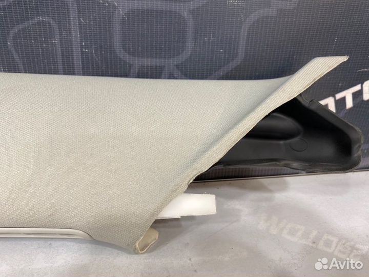 Обшивка салона левая Volkswagen Passat Variant B6