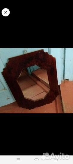 Графины, стаканы, тарелки, банки