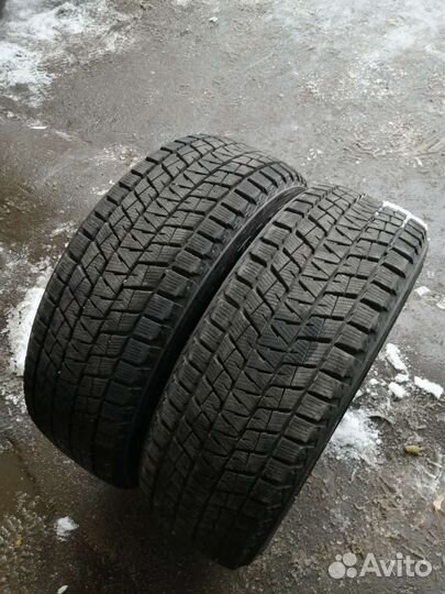 Bridgestone Blizzak DM-V1 215/60 R17