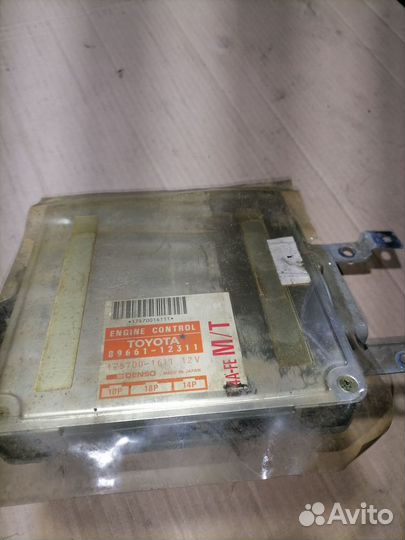 Блок управления двс Sprinter Carib AE90