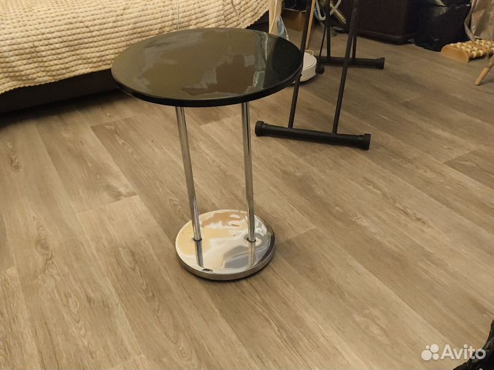 Журнальный столик круглый бу