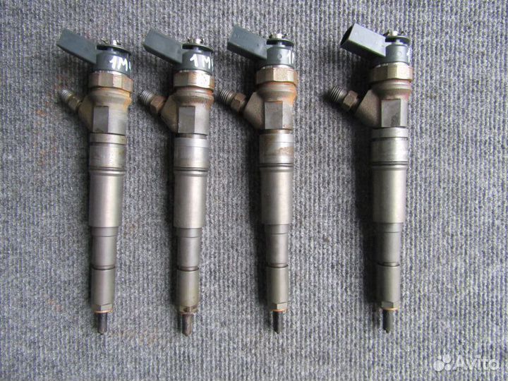 Форсунка двигателя BMW E90 13537793836