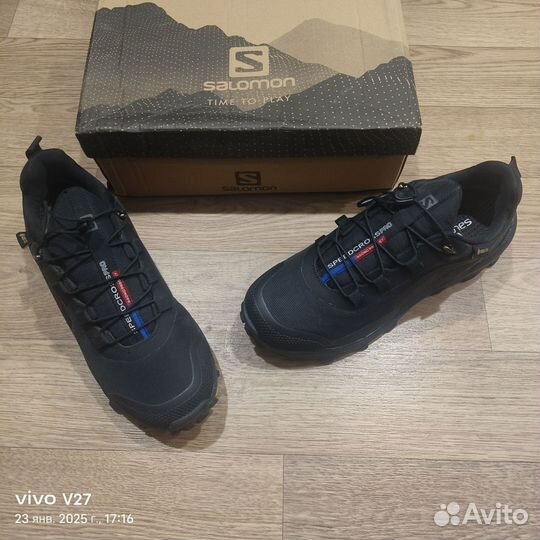 Кроссовки новые Salomon Gore-tex Термо Lux 41(26)