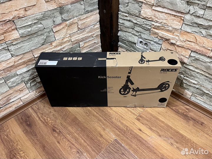 Самокат Roces 200 городской 2-кол. черный (S22ercp