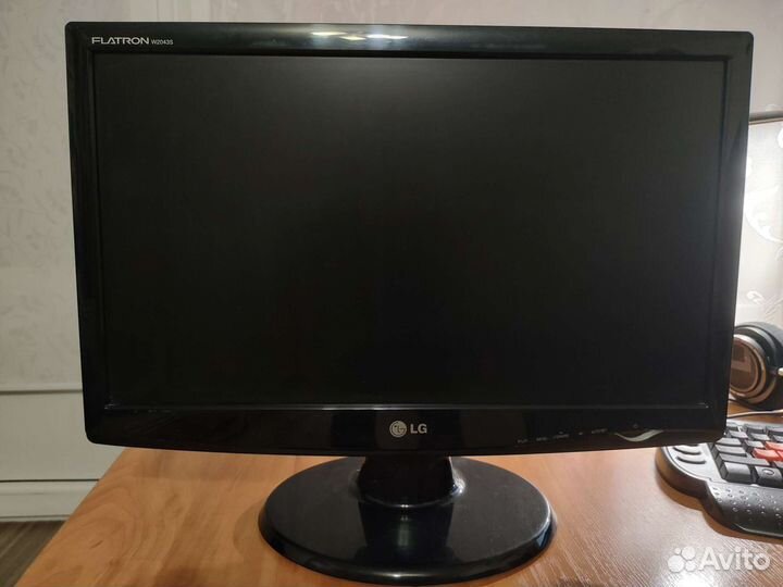 Монитор LG Flatron W2043S