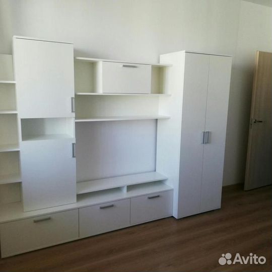 Стенка в гостиную белая