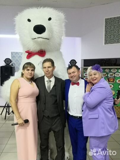 Заводные ведущие, тамада