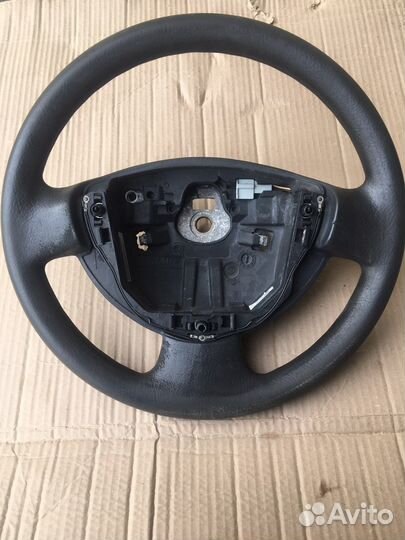 Руль рено символ 2008-2012