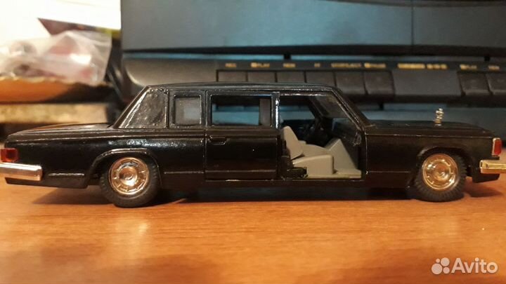 Модель автомобиля ЗИЛ115 1.43