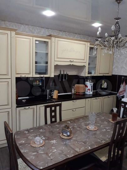 2-к. квартира, 74 м², 4/8 эт.