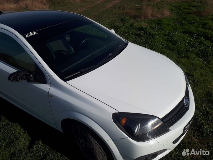 Опель астра GTC 2008г