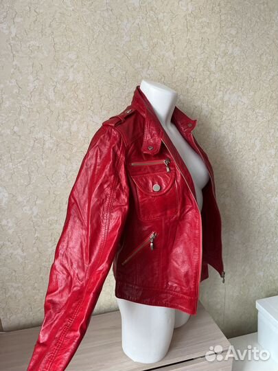 Кожаная куртка 40-42 размер натуральная кожа