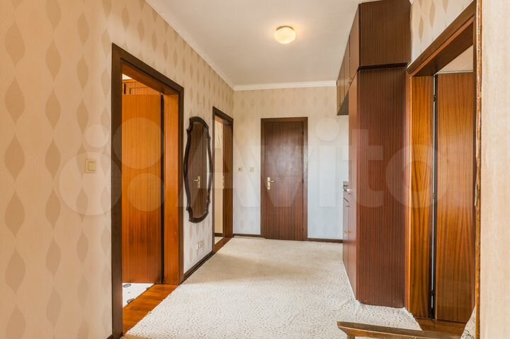 2-к. квартира, 69,7 м², 5/5 эт.