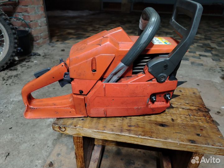 Бензопила хускварна 61