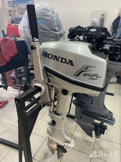 Лодочный мотор Honda BF5DH SHU б/у