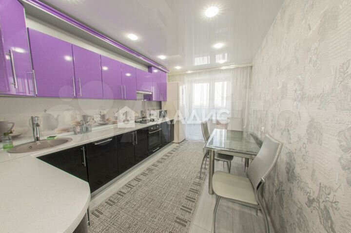 2-к. квартира, 60 м², 8/10 эт.