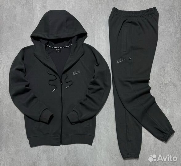 Спортивные костюмы Nike