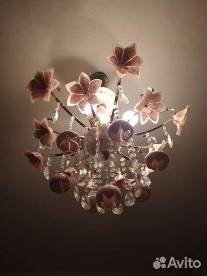 Люстра фарфоровая