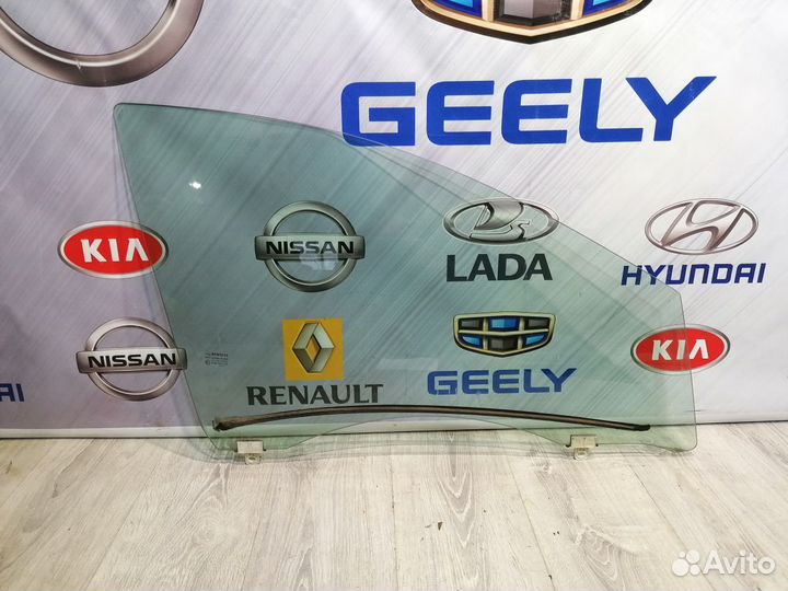 Стекло боковое двери Renault megane 3 Прав