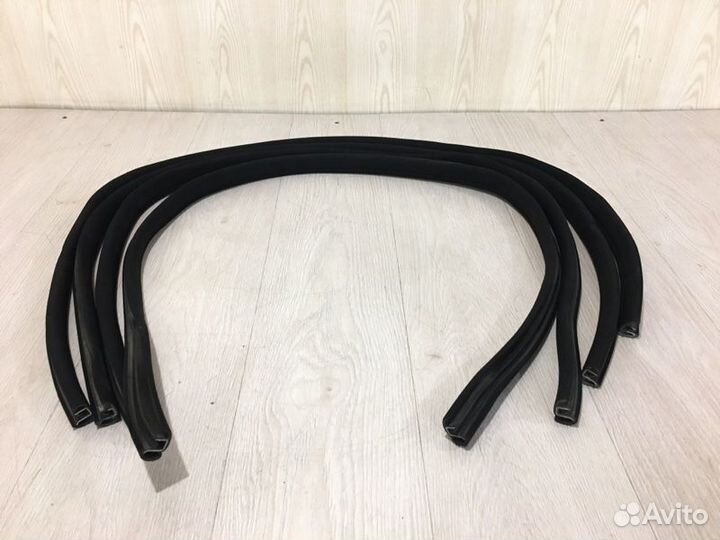 Бархотка двери (комплект) Mercedes Benz Cls350